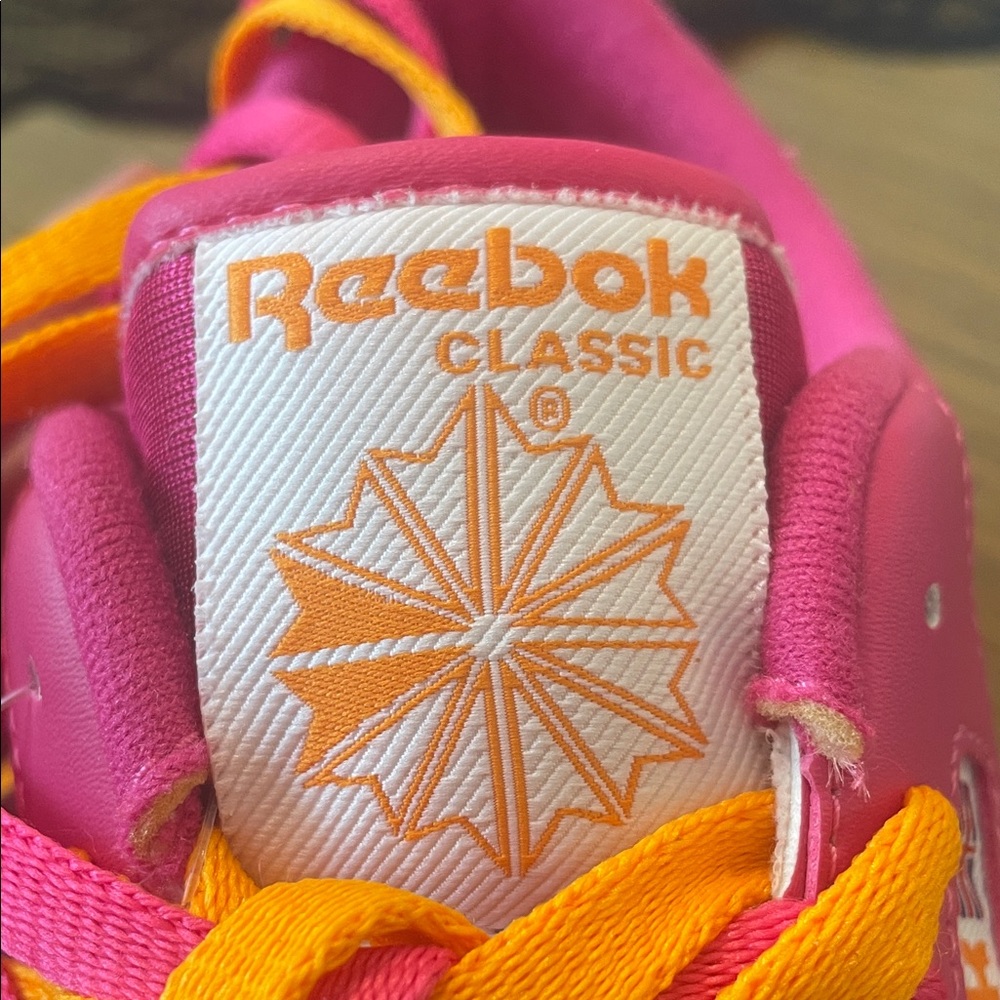 Reebok Sneakers in Pink with Orange Laces, Vintage Style, Aerobics - Picture 3 of 7